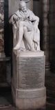 墓所の彫像