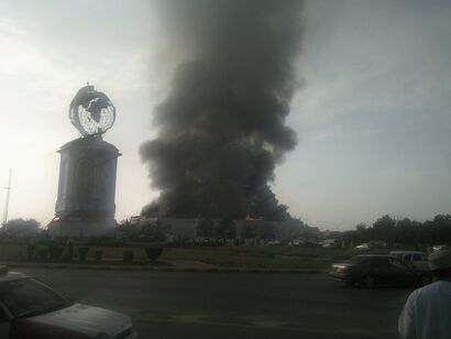 Lulu Hypermarket Burning.jpg