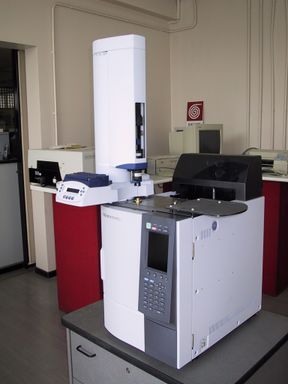 Gaschromatograph.jpg