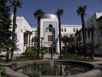 قصر دولبر في كورتيز