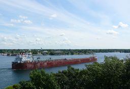 Saint Lawrence seaway.jpg