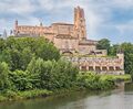 (Albi) Palais de la Berbie, depuis le Vieux Pont.jpg