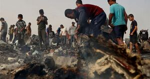 آثار الغارات الإسرائيلية على مخيم المواصي للنازحين، 28 مايو 2024.jpg