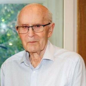 الكيميائي رتشارد روبسون.jpg