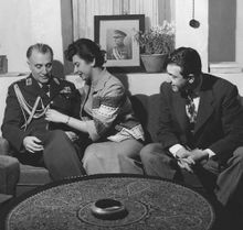 أردشیر زاهدی مع والده فضل‌الله زاهدی وشقيقته هـُما.