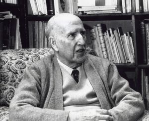 ڤيسنته أليكساندره في 1977