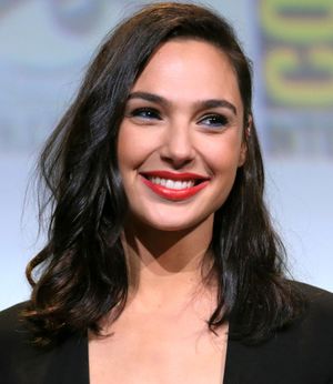 Gal Gadot cropped lighting corrected 2b.jpg