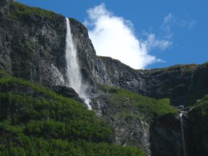 Kjelfossen.jpg
