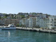 The quarters of Bebek, Arnavutköy and Yeniköy on the Bosphorus are famous for their fish restaurants.