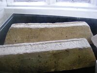 صبات قصدير من بريطانيا الرومانية في متحف ولز ومنديپ.