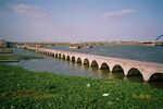 Precious Belt Bridge -- Suzhou, China -- Oct 2001.jpg