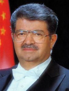 Turgut Özal (cropped).jpg