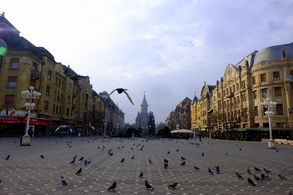 Victory Square (daytime view)