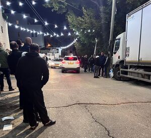 انتشار الجيش والشرطة أمام منزل منفذي العملية