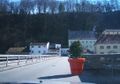 Self-illuminating Border flower pot between Burghausen, Salzach in ألمانيا and Ach in Austria.