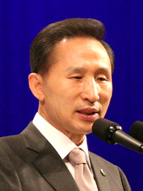 Lee Myung-bak.png