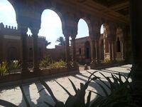 الساحة الداخلية لمعرض حوش الباشا.