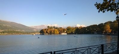 Lake Pamvotis nov. 2015.jpg