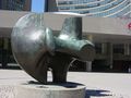 Three Way Piece No. 2 (الرامي بالقوس), (1964-1965), Toronto City Hall Plaza