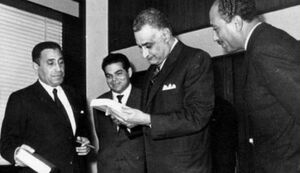 محمد حسنين هيكل وجمال عبد الناصر