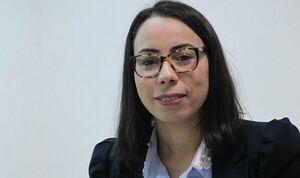 نادية عكاشة1.jpg