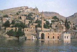 نزيپ تقع في حوض نهر الفرات