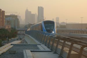 Metro Dubai 001.jpg