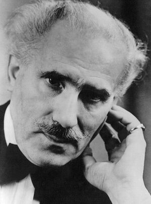 Arturo Toscanini c1930.jpg