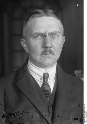 Bundesarchiv Bild 102-12733, Hjalmar Schacht.jpg