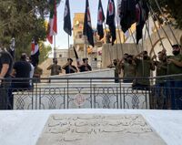 توجه قيادة الحزب السوري القومي الاجتماعي لضريح أنطون سعادة.jpg