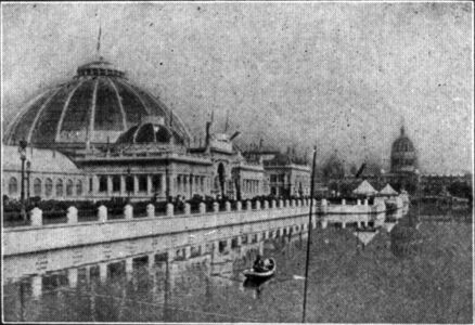 Horticultural Building, with Illinois Building in the background.