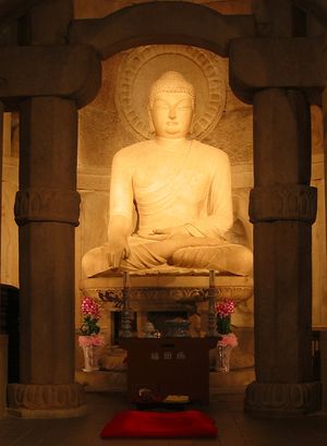 Seokguram Buddha.JPG