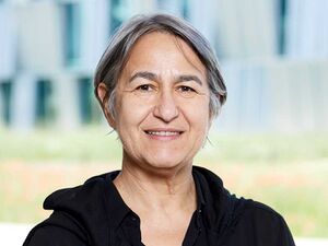 آن لاكاتون.jpg