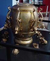 A modern replica of Zhang Heng's seismometer