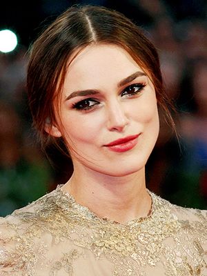 KeiraKnightleyByAndreaRaffin2011 (cropped).jpg