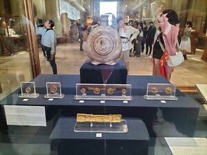 مسكوكات في المتحف المصري2.jpg