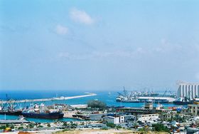 Hafen von Beirut.jpg