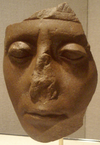 SenusretIII-FragmentaryStatueOfHead MetropolitanMuseum.png