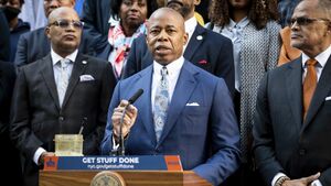 إيريك آدامز عمدة نيويورك