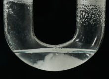 Tungsten hexafluoride liquid.png