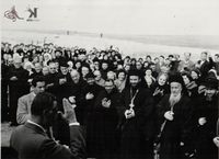 الرئيس جمال عبد الناصر خلال زيارتة لسوريا واستقبال رجال الدين لسيادتة