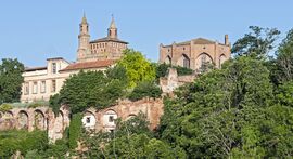 81 - Rabastens - L'église Notre-Dame-du-Bourg - Exposition sud-est.jpg