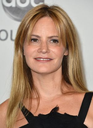 Jennifer Jason Leigh.jpg