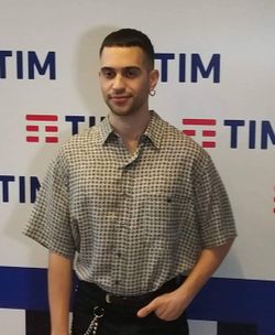 ألساندرو محمود.