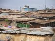 Urbanizzazione spontanea a Nairobi (Kenya 2005).jpg