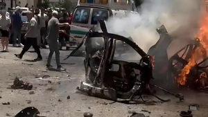 من مكان الغارة الإسرائيلية على بلدة الحوش جنوبي لبنان، والتي اغتيل فيها القيادي في حزب الله محمد نعمة ناصر