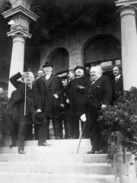 1920-san-remo-premier-lloyd-george-of-england-earl-curzon-of-england-premier-millerand-of-france-and-premier-nitti.jpg
