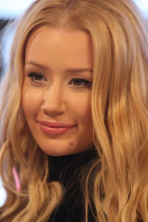 Iggy Azalea August 2015.jpg
