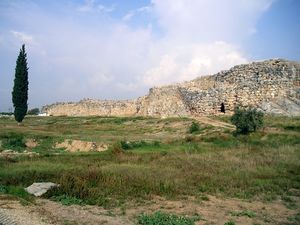 Tiryns - Cyclopean masonry.jpg