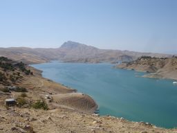 Lake Dukan 02.JPG